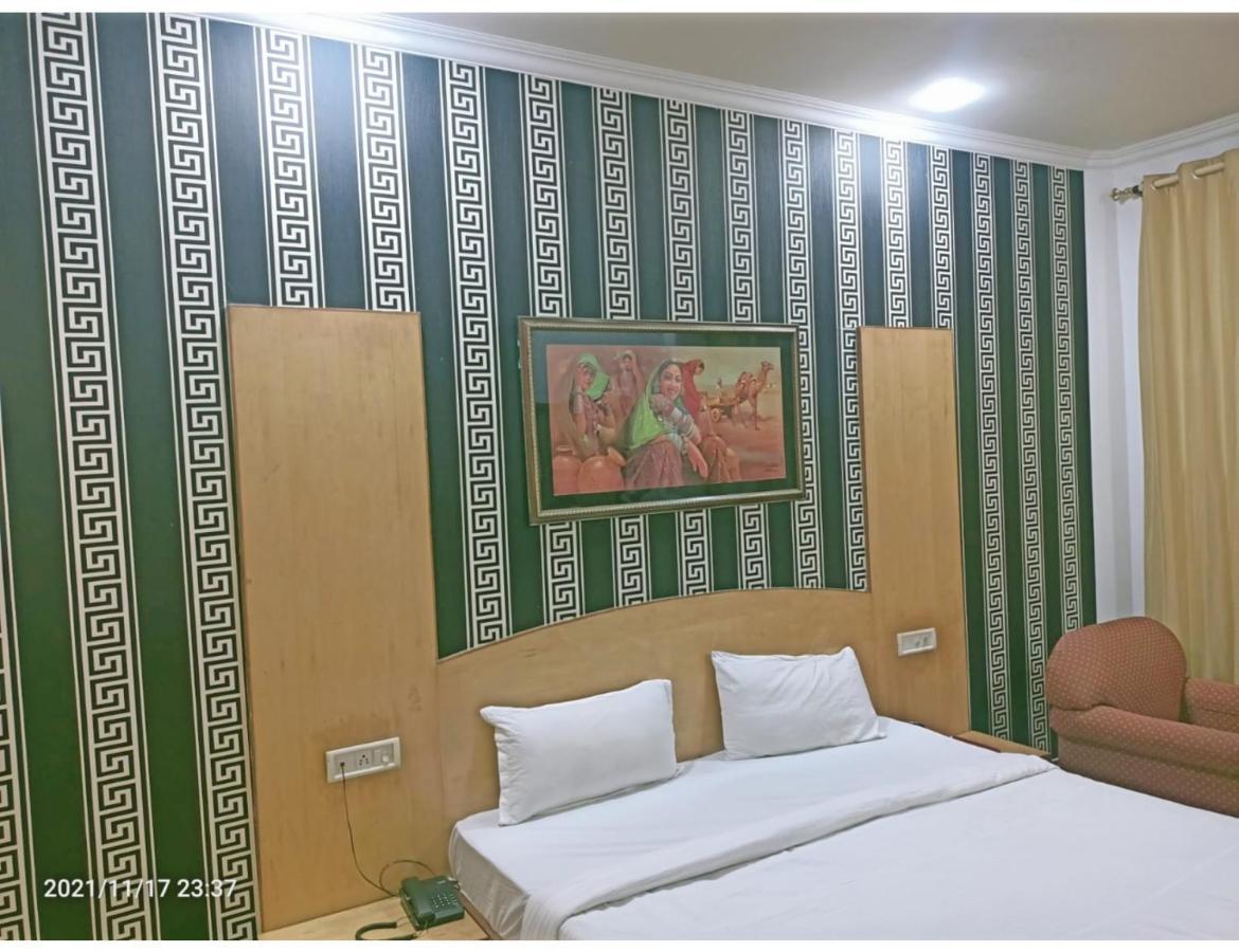 Hotel Kishore International, Amritsar Eksteriør bilde