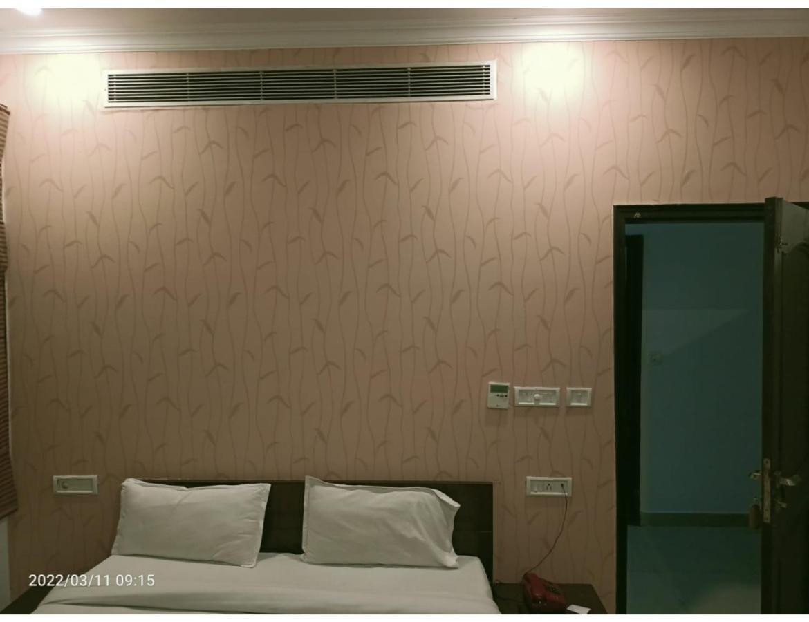 Hotel Kishore International, Amritsar Eksteriør bilde
